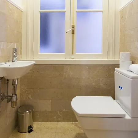 Downtown Deluxe | Rentexperience * Lisboa